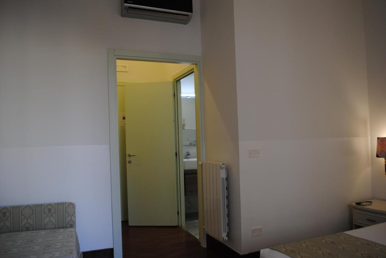 B&B Palazzo Sant'Alfano 卡塔尼亚 外观 照片
