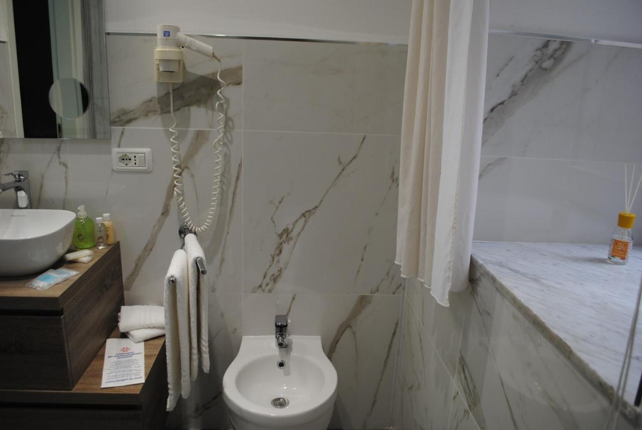 B&B Palazzo Sant'Alfano 卡塔尼亚 外观 照片