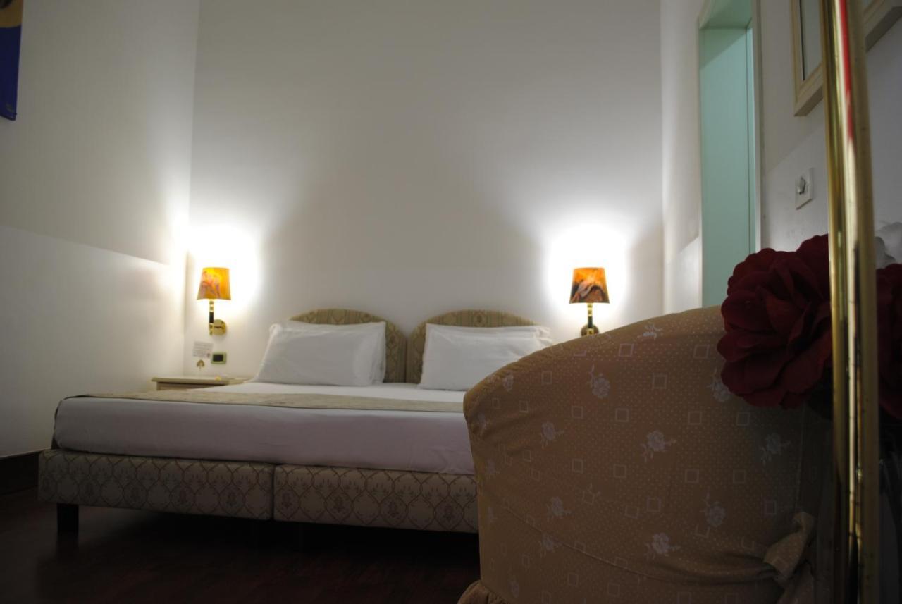 B&B Palazzo Sant'Alfano 卡塔尼亚 外观 照片